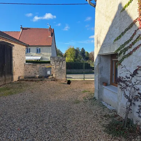 Le Gite Par Fees