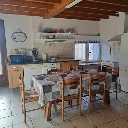 Venkovský dům Le Gite Par Fees Bellenaves